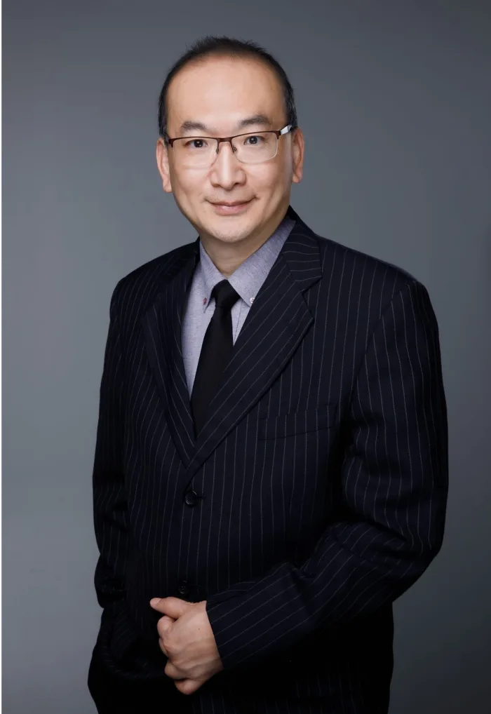 Portrait of Frank Chen